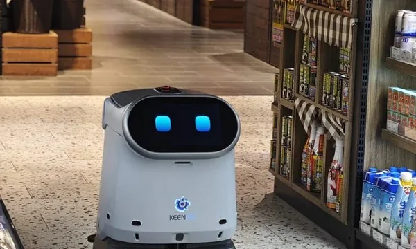 Robot de limpieza KEENON trabajando en un entorno comercial